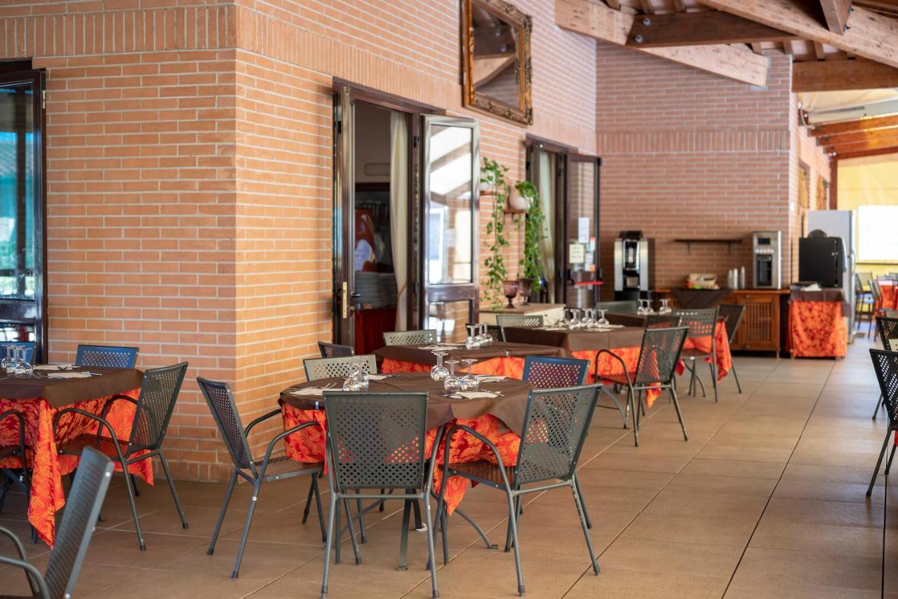 Villaggio Il Girasole فولّونيكا المظهر الخارجي الصورة